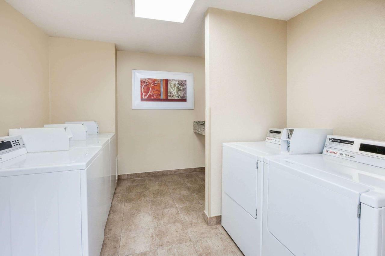 Hawthorn Suites By Wyndham Detroit Southfield Ngoại thất bức ảnh