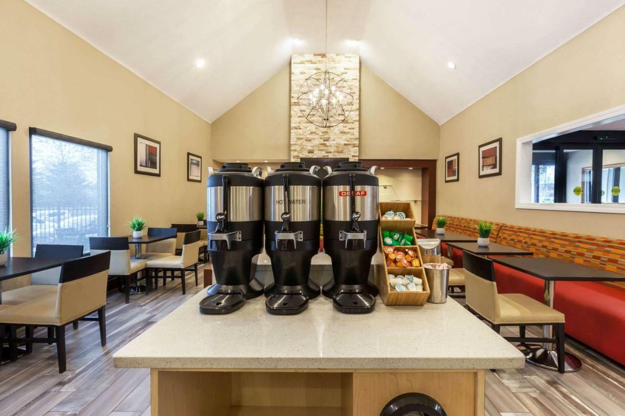 Hawthorn Suites By Wyndham Detroit Southfield Ngoại thất bức ảnh