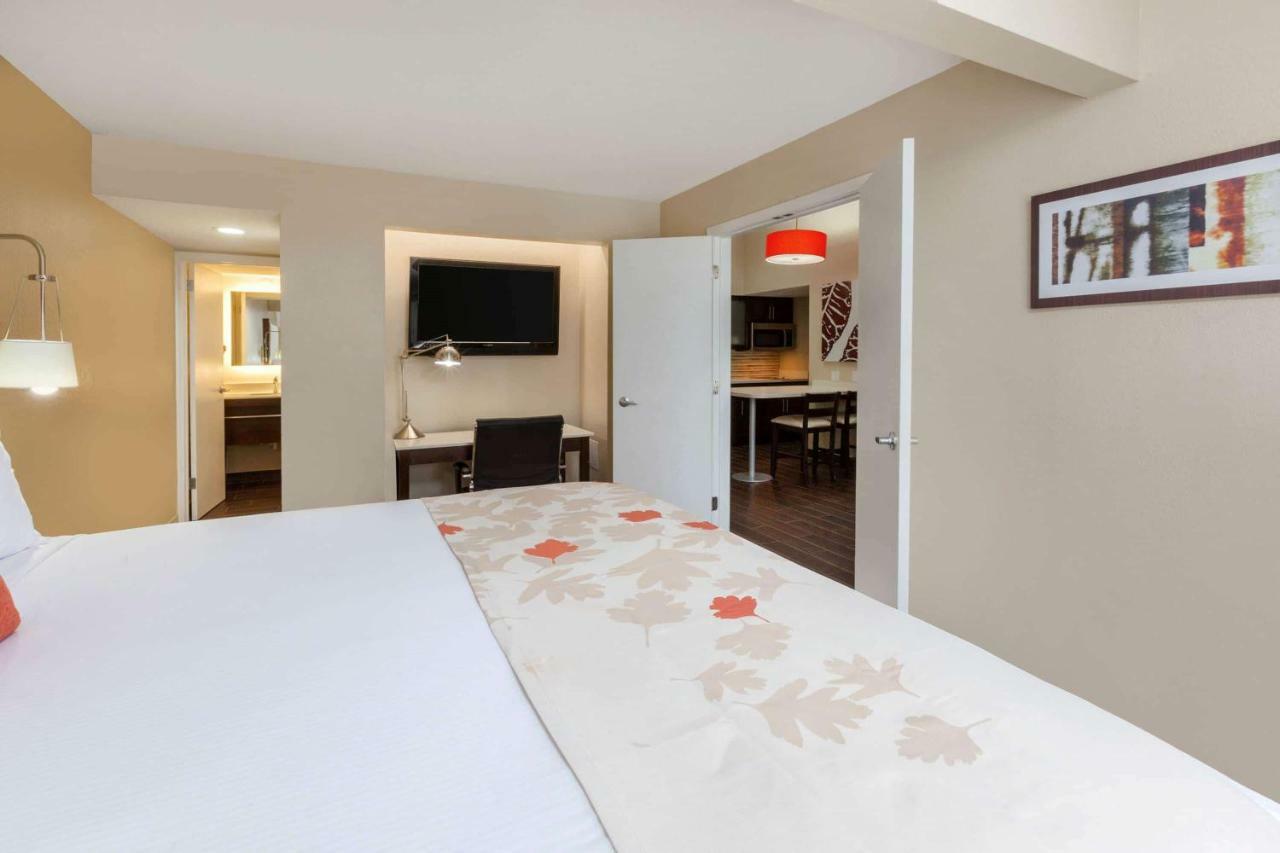 Hawthorn Suites By Wyndham Detroit Southfield Ngoại thất bức ảnh